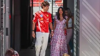 F1 je nový fashion week! Jak nosit barvy oblíbeného týmu a přitom zůstat šik